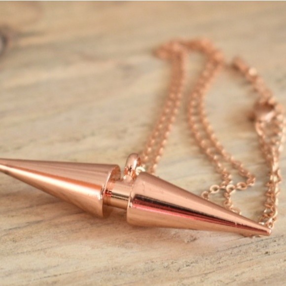 Delicate Rose Gold Plated 1.5mm flat cable chain anvil pendant 17 1/8" NWOT - Picture 2 of 6
